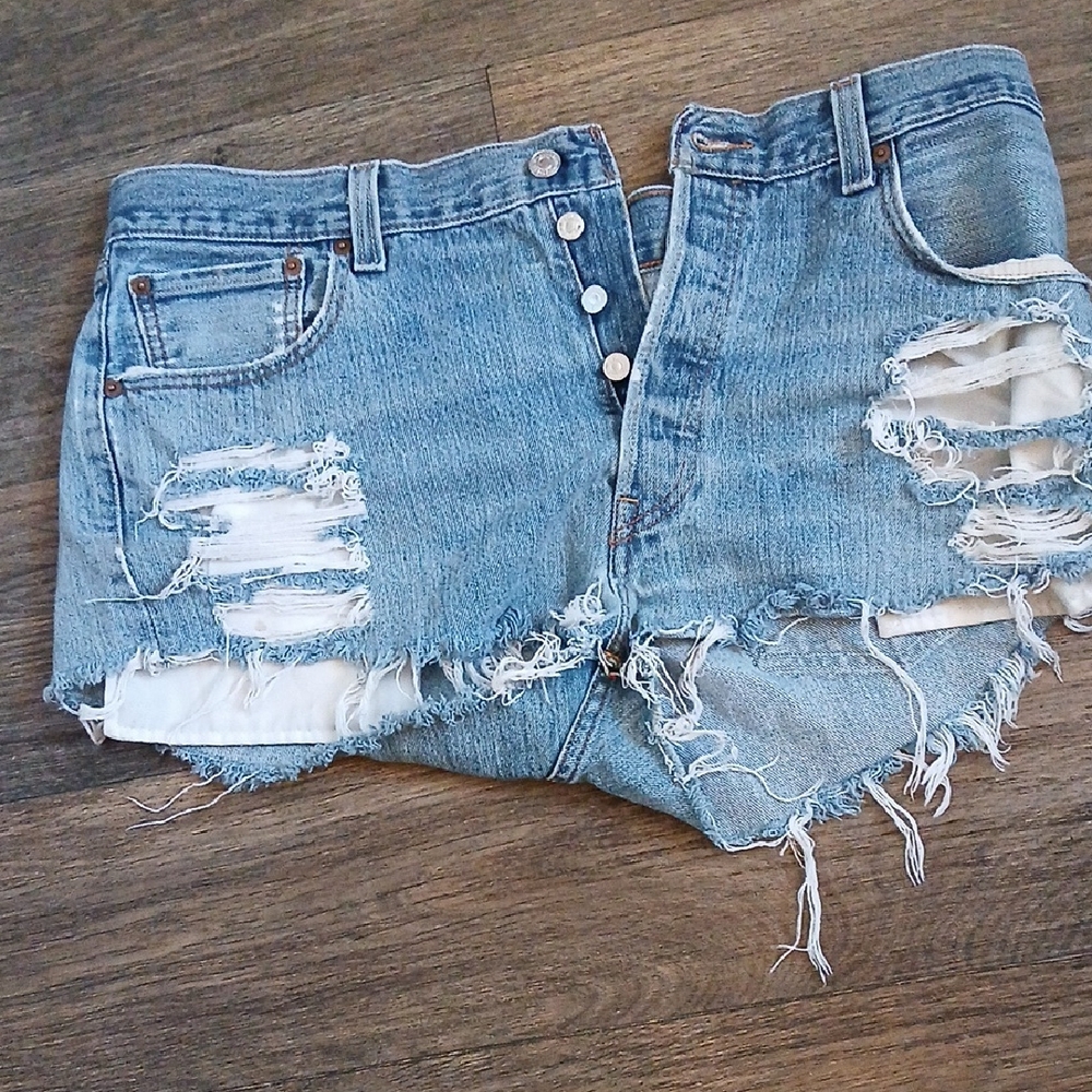 Levi's 501 Straight Fit Cut Off Denim Shorts.